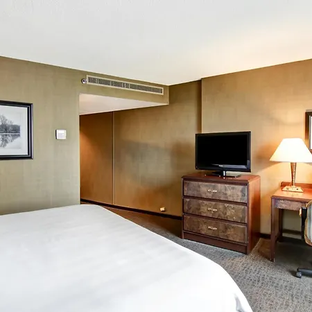 Chateau Lacombe Hotel-3